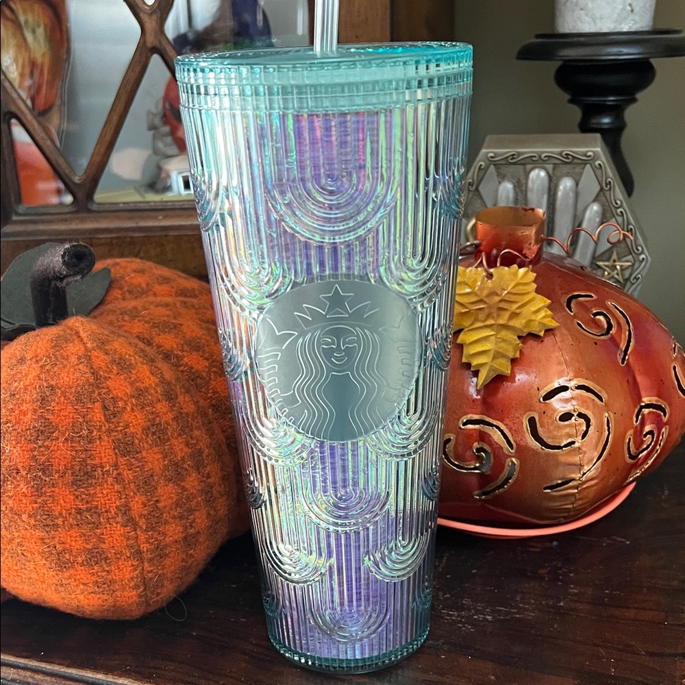 Starbucks Mermaid 🧜‍♀️ Scales Teal and Purple Iridescent Venti Tumbler